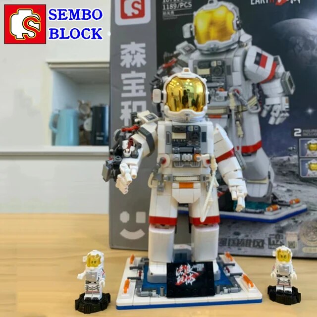 SEMBO Outer Space Astronaut